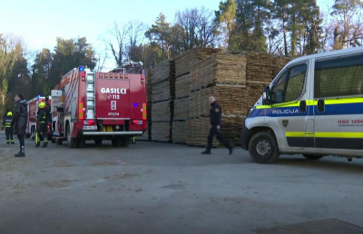 Aktualno 24 V Limbušu zagorelo v podjetju ki izdeluje parket